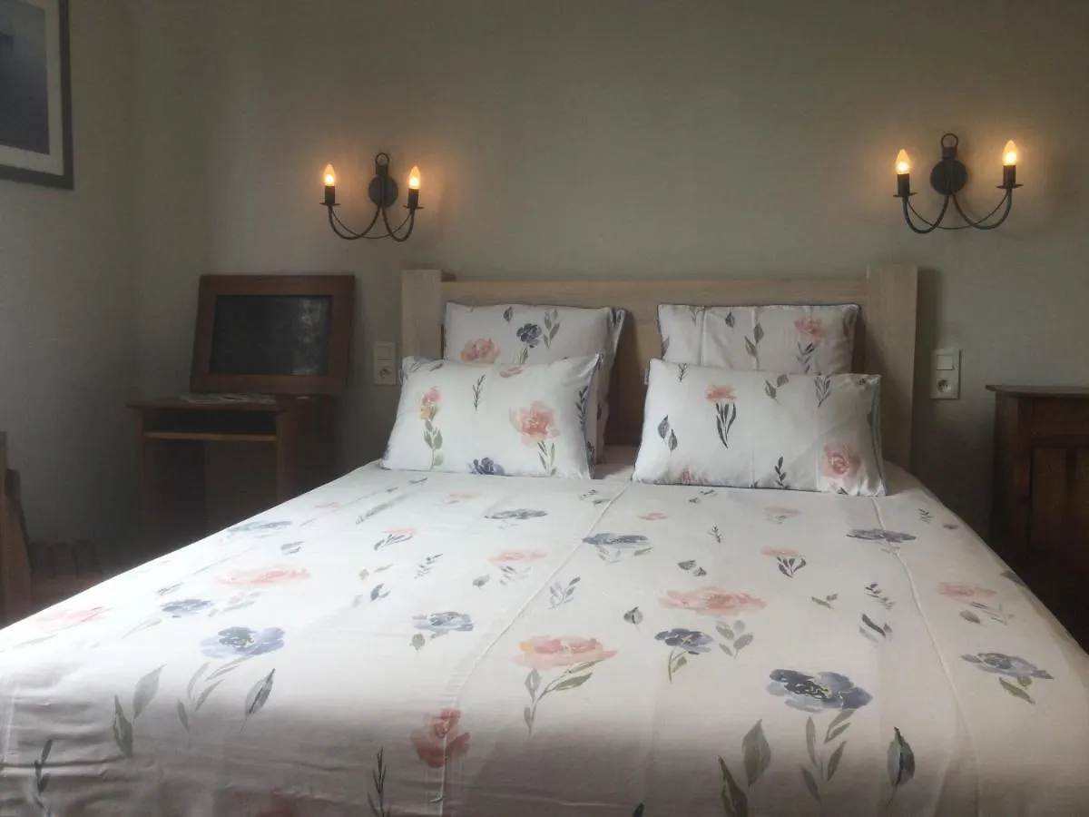 Les Chambres De Kermenguy Sibiril 0*,